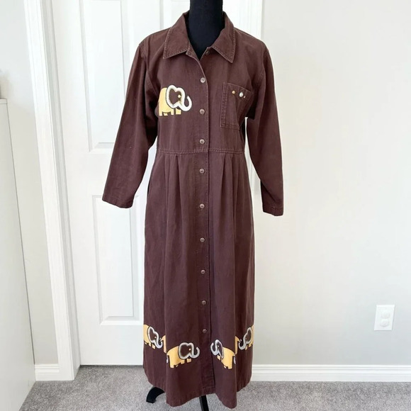 Vintage Brown Elephant Embossed Pattern Button Down Pleated Dress Made in Canada - Picture 1 of 16
